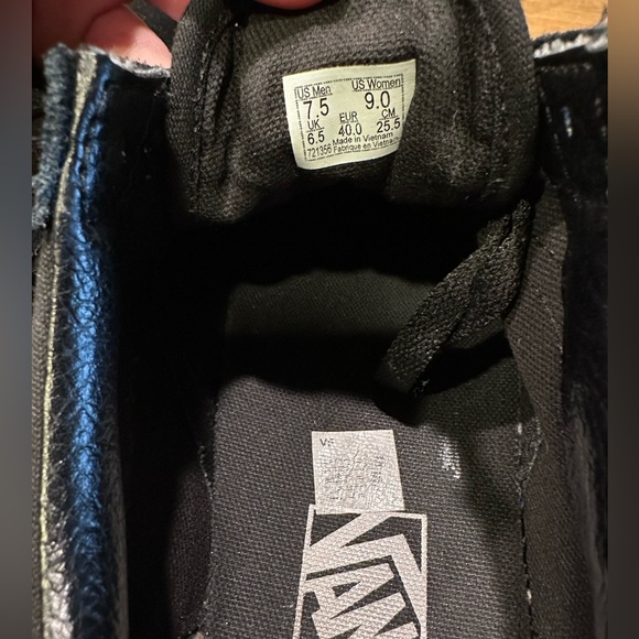 Vans Doheny Black/Grey/White Polkadot Platform - Picture 4 of 4